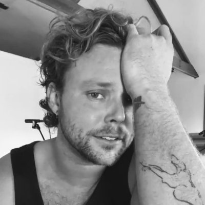 Always in my heart @Ashton5SOS. Yours sincerely, Bea. • Saving people, hunting things, the family business • You never gonna be alone. • rt pinned 📌⬇