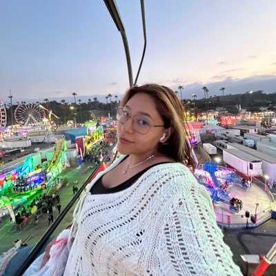 andrea_regla's profile picture. Sexy.