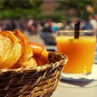 QiSatoko51419's profile picture. 副業で収入を増やすコツを発信中。副業初心者に有益な情報を発信。僅かですがプレゼント企画も始めました。 詳細はコチラから→https://t.co/YtzpiAwLRj