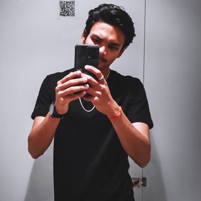 sanket_sds's profile picture. Computer Engineering Student | Aspiring Android Dev 📱 | #100DaysOfCode 💯 | Sharing my coding journey 🚀 | Always learning & growing 🌱
