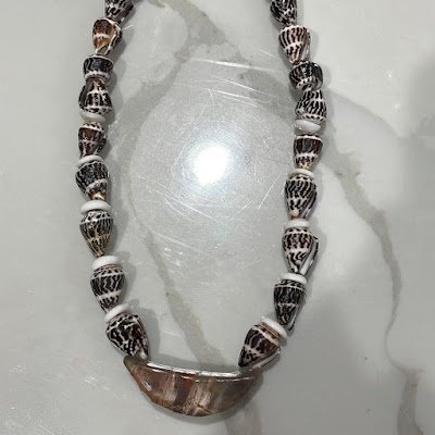 erisubiragomesu's profile picture. are you in or out the box. dokkodo mentality moving forward.