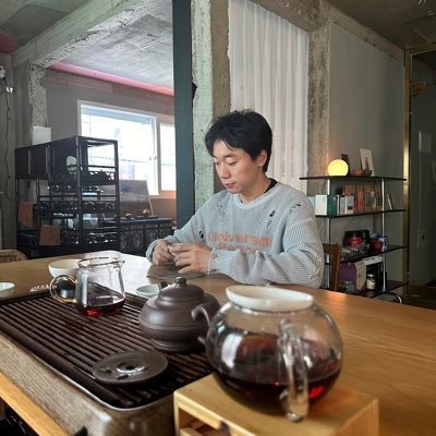 Daddy_shark304's profile picture. 자본주의에서 살아남기위해 건강한 육체와 멘탈관리를 하는 유지어터🔥 잘움직이고.잘먹고. 잘바르고 잘입고. 잘쉬기