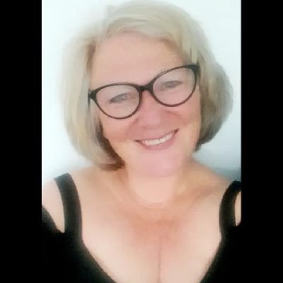 Leading Digital Tech Dept. #Digitalstrategist #DMHLAdvisor + #DSL trained | #WomenEdtech | FCCT |#distanceseaswimming | Author #mentalhealth