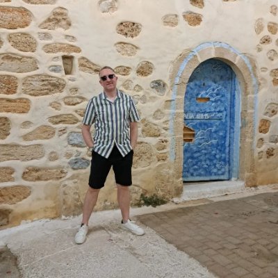 Eurovision lover. 90s music lover. Art lover. Marmite lover.
Retail management, husband.