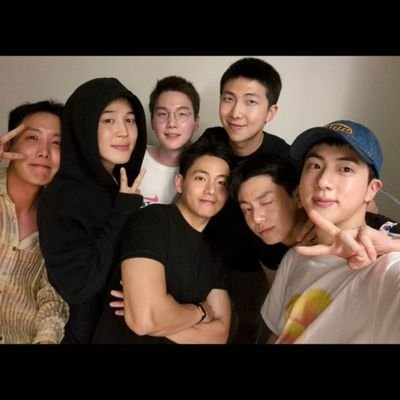 fan account of BTS... of course im OT7, although I keep distracted by Suga&RM, she/her in 40s 😅😊 but uhmm still baby army, a lot to learn