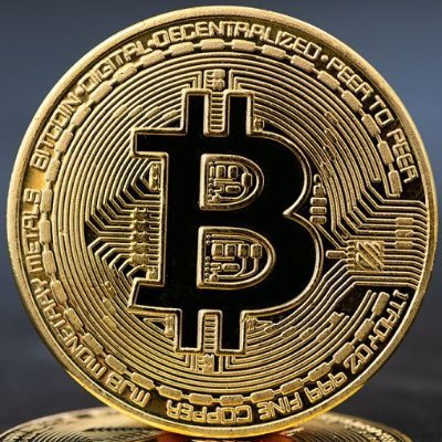 JamieHende2090's profile picture. Trading Crypto since 2015.