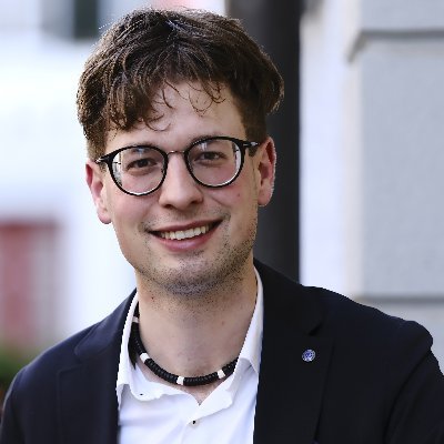 Private Acc - Versöhnung von Gesellschaft, Umwelt und Wirtschaft - in der subjektiven Menschenwürde. - Geologe MSc - Mitglied GPK - eh. Schulpfleger - Die Mitte