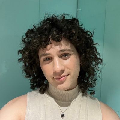 They/Them // Dramaturg & Playwright // Labs Assistant for Soho Writers’ Lab