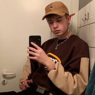 BZechariah53600's profile picture. Postsecondary,table tennis
,KizilsuPrefecture.