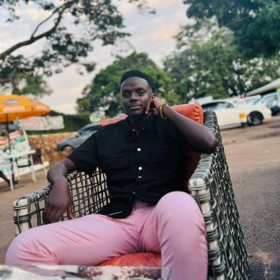 jeremy_tashobya's profile picture. ALWAYS BE THE BIG PERSON..PLSAMS 23
Big team big engine arsenal fc....💎😘✊