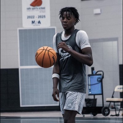 JadenBivens_'s profile picture. God First | 6’6 lefty class of 2026 wing