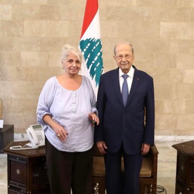 دوما وفية!!!دوما قوية!!!!دوما عونية !!!لعيونك يا بي الجمهورية 🧡🧡🧡🧡