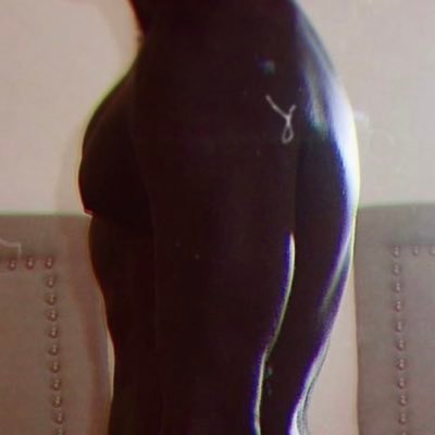 A Man who loves to travel and meet new people then entice them into new experiences with me... Cum join me