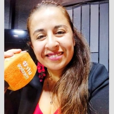 👩🎓| Mg Gestión Estratégica de Comunicación - Uniacc
🔍| Periodismo cientifico
🧬| Periodista Bioren UFRO
🎙| Conductora en #Ufroradio @efectociencia y #DRAC