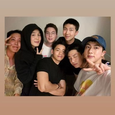 Hi! I'm BTS Fan
Fan Account
ONLY ARMY
🤙Lo prometo me voy a quedar hasta despues del final💜