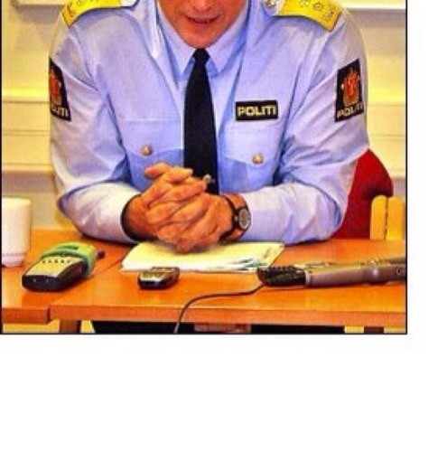 pdirektoren's profile picture. dette er nok ikke den ordentlige politidirektøren gitt