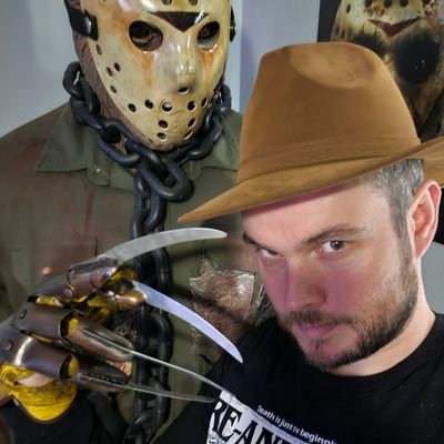 BiohazardBesaw's profile picture. Horror Lover, comic reader and video game player. May contain scenes of explicit violence and gore and pictures of my cat. 
https://t.co/kVP13nmDrW