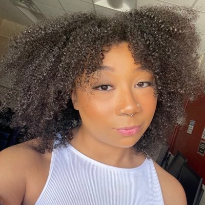 ya’ll mind if i wild out real quick? unfriendly black hottie •socialist• intersectional feminist• she/her• #allblacklivesmatter• LaSalle ‘25