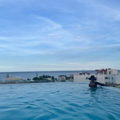 _xxQueenB's profile picture. #GODFIRST - highly favored and blessed. ICU RN 🩺