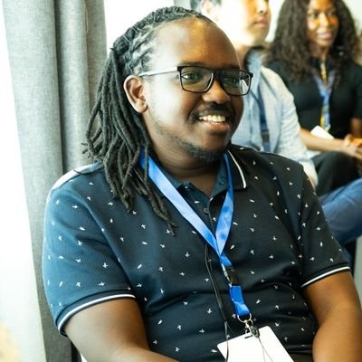 Lloyd_Gitonga's profile picture. Football above all else. #Arsenal