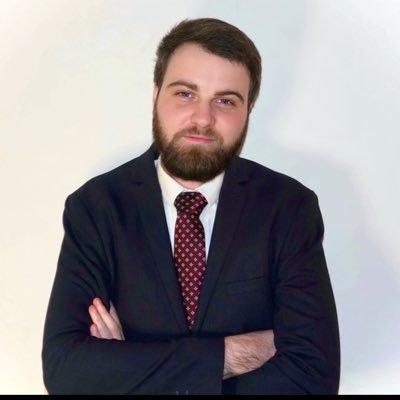 Gentleman de droite, mais un peu gauchiste sur les bords 🇫🇷 « La seule chose que j’aime plus que parler de nourriture, c’est manger. »