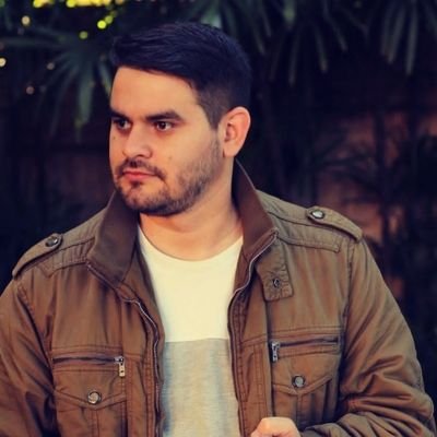 Politólogo. Egresado de la Facultad de Ciencias Sociales, Políticas y Humanidades de la Universidad Nacional Del Caaguazú.