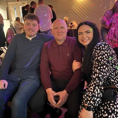 DAD TO COURTNEY & BRAD, PROUD SUPPORTER & SEASON TICKET HOLDER OF THE ARSENAL & FOLLOWER OF AFC TELFORD.