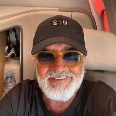 Jasonrobert230's profile picture. I’m $304 mega million lottery winner in Edison NJ I’m so blessed so I’ll be giving away $5000 to my first 2k followers 💯grateful & blessed