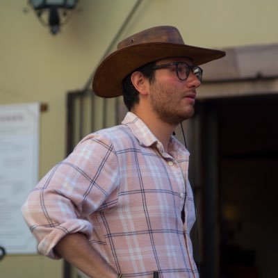 iamalejandrogar's profile picture. Filosofía como práctica, no teoría. Aprendiz de mi mismo y los demás.