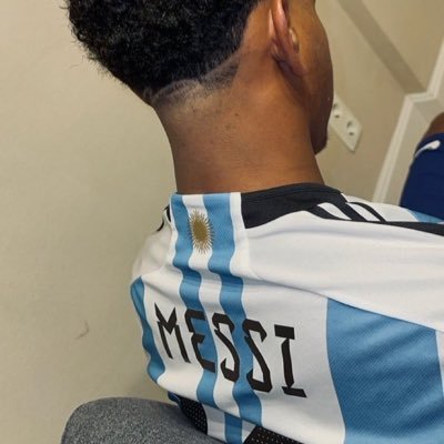 roland9370's profile picture. 