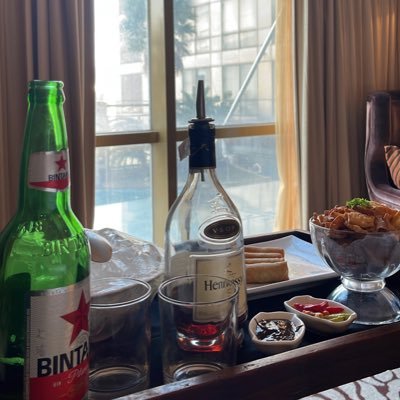 couplemlg_'s profile picture. COUPLE MLG M26 F26 (we’re cool as fuck)