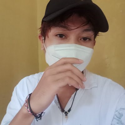 DennnY214's profile picture. 