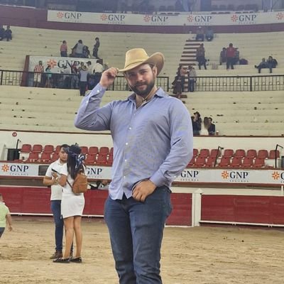Viajero anónimo de capital variable | Siempre hacia adelante | 🐺