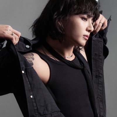 🦋 https://t.co/yyQP6Y3yEq | scared of twitter | bts + anything else i want | ao3 writer | 🏳️🌈 as fuck | shawol roots | no minors 🔞 | free 🇵🇸