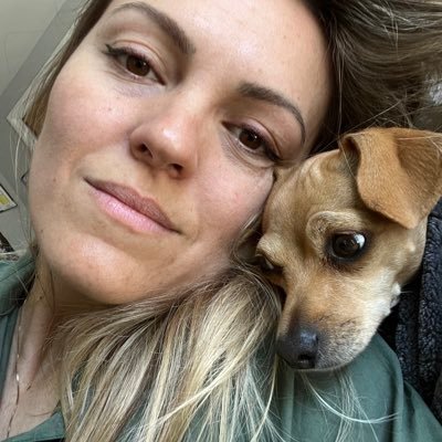 bazell_lily's profile picture. 