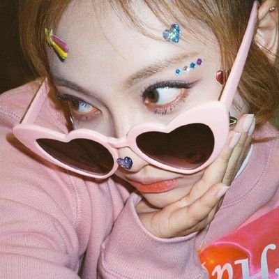 hyunnebuns's profile picture. ⋆୨୧💌🛒❀*ੈ✩‧₊ ✧˖°🌷📎⋆ skz & aespa