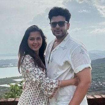 d_tejran's profile picture. Life is beautiful💟