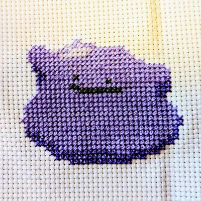 ポケモンを刺繍しています🪡メタモンが好きです。メタメタモンモン!
ポケモンスリープはマイペースに寝てます。
たまにお絵かきしています。
最近はメタモンカップで色々作っています。