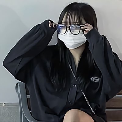 akina1256906's profile picture. 