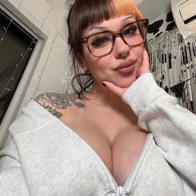 SarahRose159702's profile picture. I’m single looking for a serious relationship with someone that I will spend the rest of my life with forever 🥰💕💗