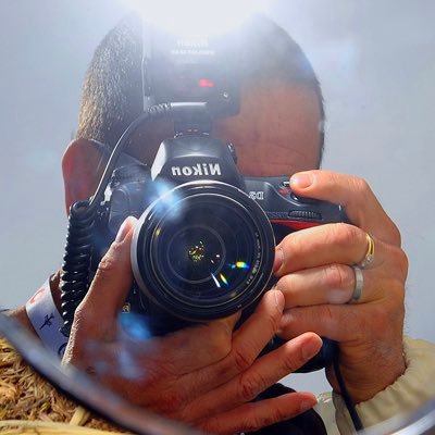 LuisBonnete's profile picture. Vinatero, periodista, ultramaratoniano, biker MTB, tenista, aprendiz de bajo eléctrico, tiro foso olímpico y nadador (bastante malo, por cierto)