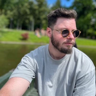 Bobgenre's profile picture. Prof en devenir, peut être, on espère...