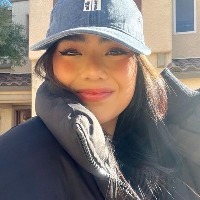 mzhks_'s profile picture. — walo hanggang dulo