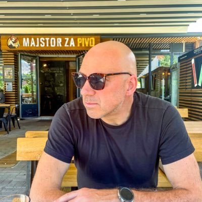 dtadejd's profile picture. Pisem v afektu, mam debele prste, na blizu brez očal ne vidim dobro, zato toliko tipotov, še posebno na mobilnih napravah 😀