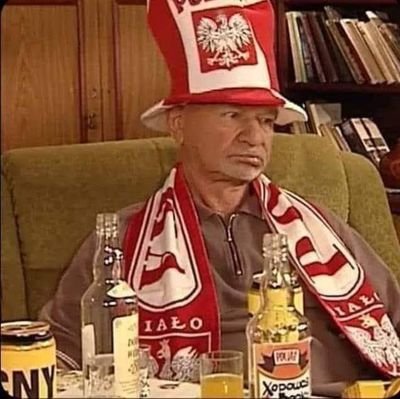 Baczny obserwator otaczającej rzeczywistości. Swój chłop.
🙈🙉🙊
(ja/ty/on/ona/ono/my/wy/oni/na nich)