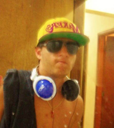 LuyVieira's profile picture. cada um pensa oque quer, oque minha opinião vai mudar teu jeito de pensar?