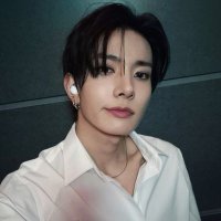HS. (@heeseugnw) 's Twitter Profile