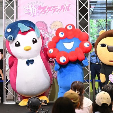 ylmzacrr's profile picture. 