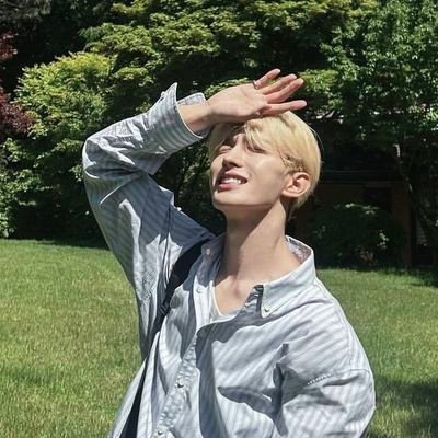 My Solace☀️
SEVENTEEN 🌻🌻🌻|| Fan Account