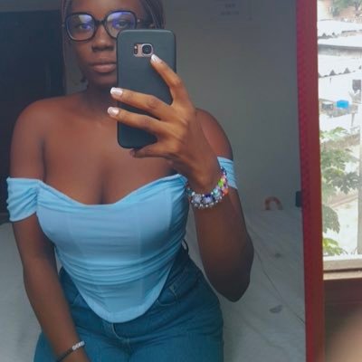 Naho_by's profile picture. 